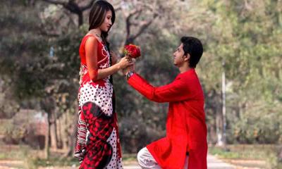 আজ প্রপোজ ডে, মনের কথা জানাবেন যেভাবে