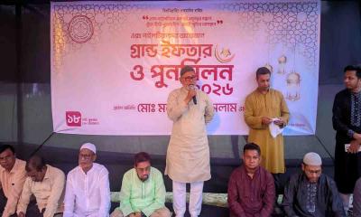 বীরগঞ্জে পাইলট স্কুলের প্রাক্তনদের মিলনমেলা ও ইফতার