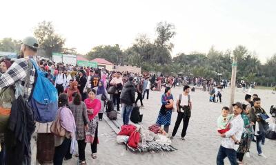 সেন্টমার্টিন ভ্রমণে খরচ ও ভোগান্তি বেড়েছে পর্যটকদের