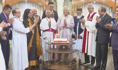 বড়দিন উপলক্ষ্যে ধর্মীয় নেতাদের সাথে প্রধান উপদেষ্টার শুভেচ্ছা বিনিময়