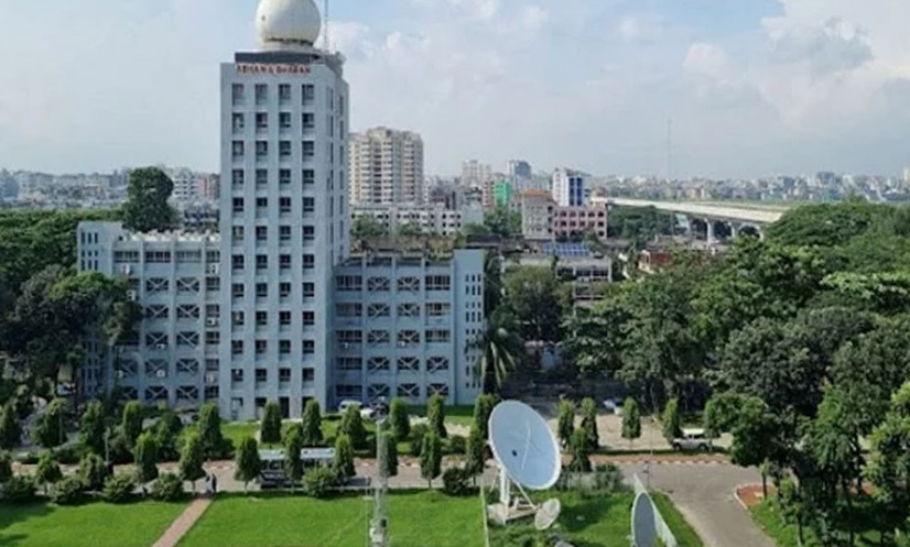 রাজধানীতে বৃষ্টি: তাপমাত্রা নিয়ে যে বার্তা দিল আবহাওয়া অফিস