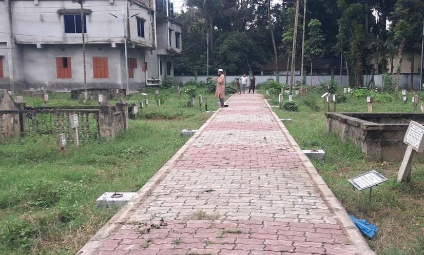 মাগুরায় কবরস্থান থেকে ৯২টি লাইট চুরি