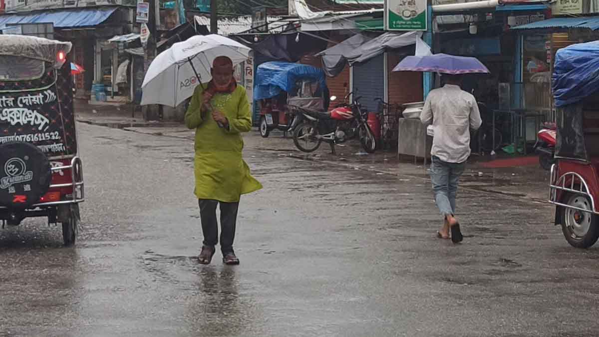 সন্ধ্যার মধ্যে চার বিভাগে বজ্রসহ ভারি বৃষ্টির আভাস