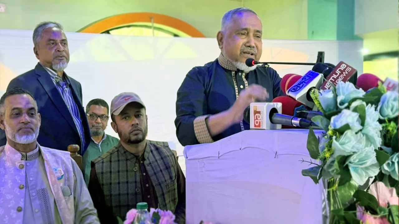 প্রতিহিংসার রাজনীতি বন্ধের ডাক দিলেন ডা. আব্দুল্লাহ তাহের