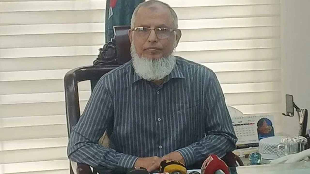 রাজনৈতিক দলের অভিযোগ খতিয়ে দেখা হচ্ছে: ইসি আনোয়ারুল