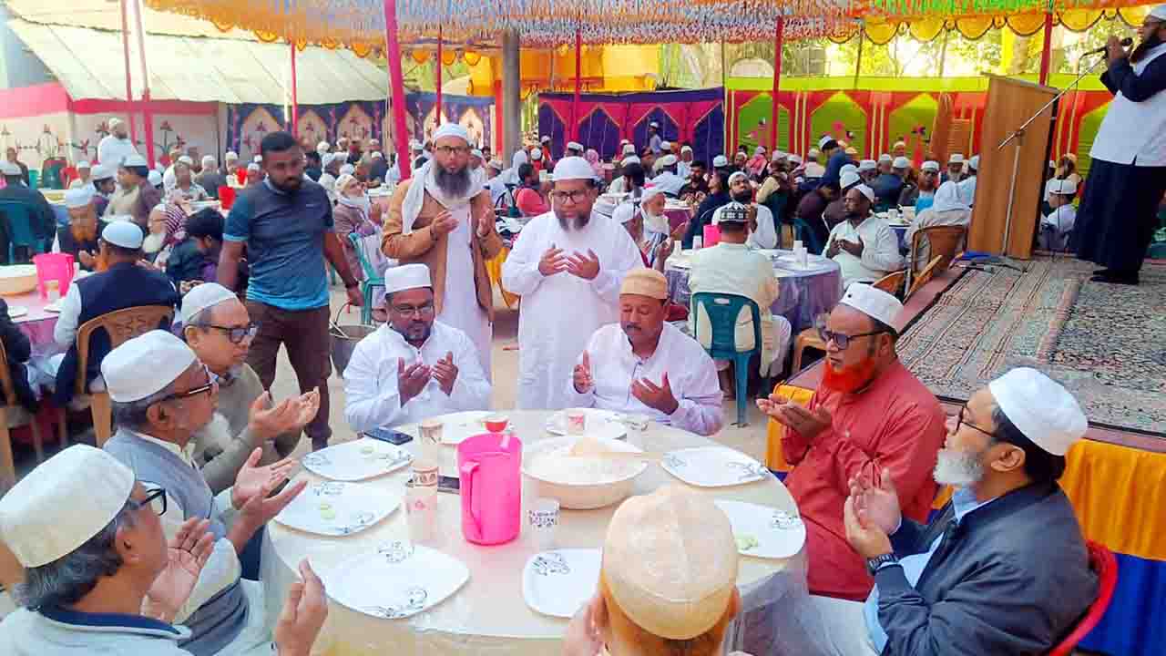 দিনাজপুরে পাঁচ শতাধিক হাজির অংশগ্রহণে বার্ষিক সম্মেলন