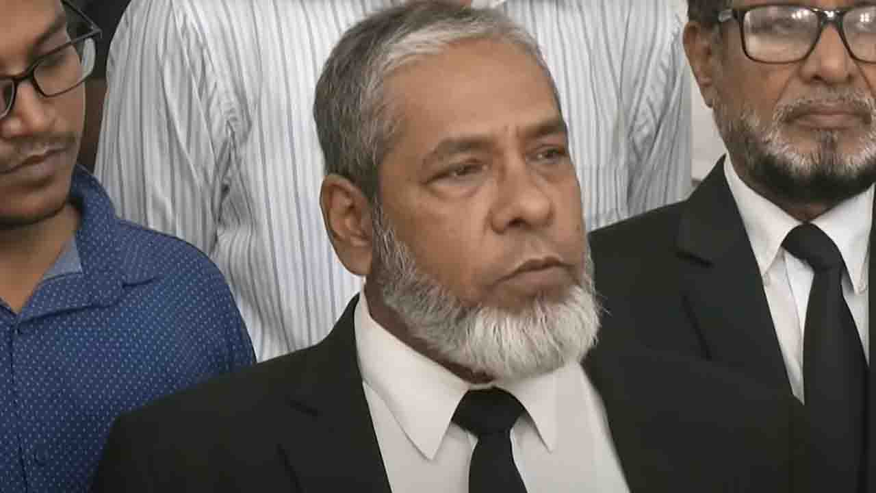 গুমের দুই মামলায় হাসিনার পক্ষের আইনজীবী আমীর হোসেন