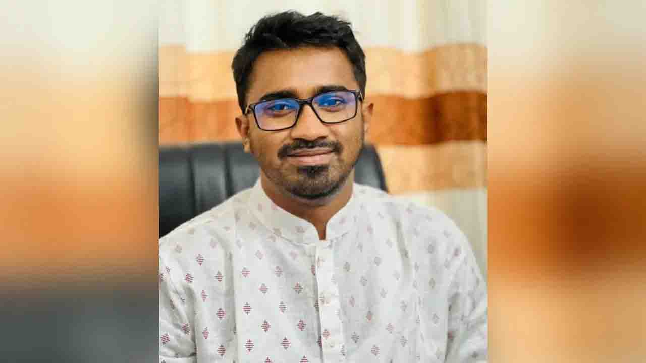 গণঅধিকার পরিষদের সাধারণ সম্পাদক রাশেদ খানের বিরুদ্ধে অনাস্থা প্রস্তাব