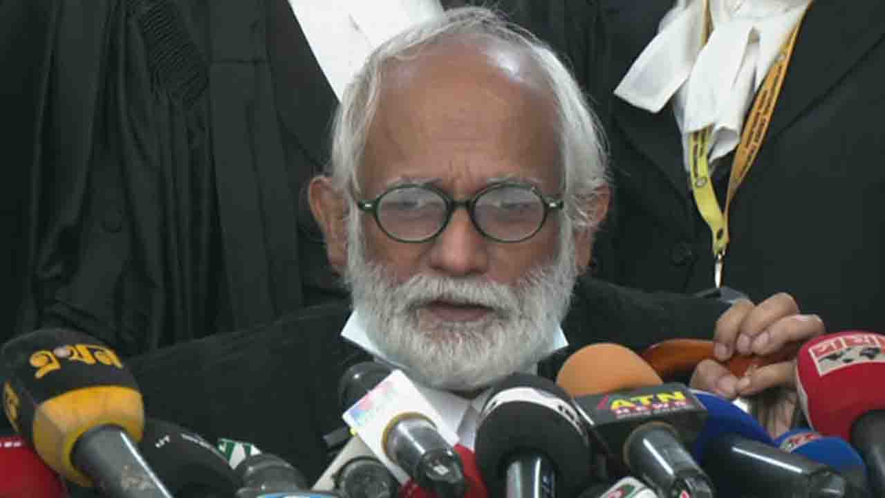 হাসিনাসহ পলাতকদের পক্ষে লড়বেন জেড আই খান পান্না