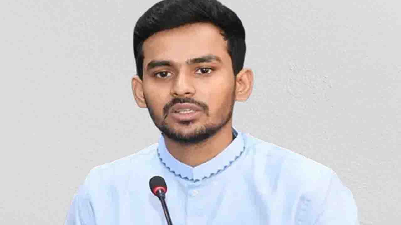 বেগম খালেদা জিয়ার নেতৃত্ব ও প্রজ্ঞা মূল্যবান সম্পদ: আসিফ মাহমুদ