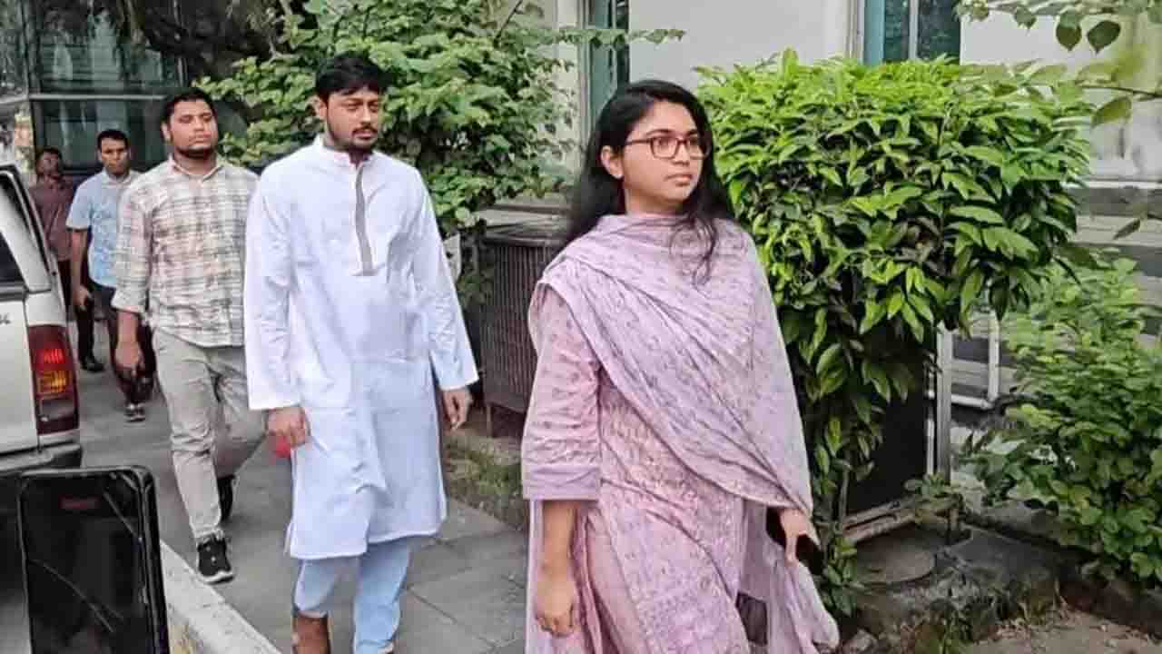 খালেদা জিয়াকে দেখতে হাসপাতালে এনসিপি‍‍`র শীর্ষ ৩ নেতা