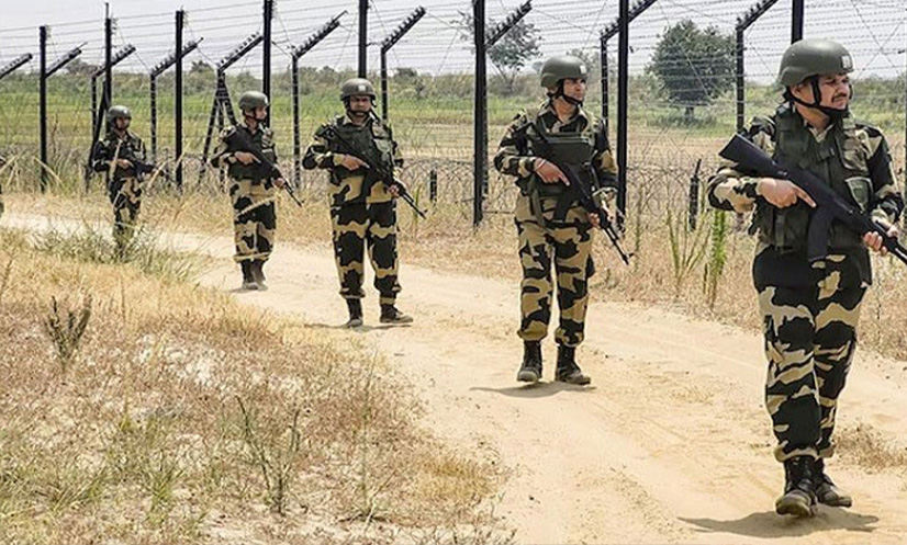 মৌলভীবাজারের কুলাউড়া সীমান্তে মাছ শিকারের সময় চোরাকারবারি সন্দেহে তিন বাংলাদেশি যুবককে ধরে নিয়ে গেছে ভারতীয় সীমান্তরক্ষী বাহিনী (বিএসএফ)