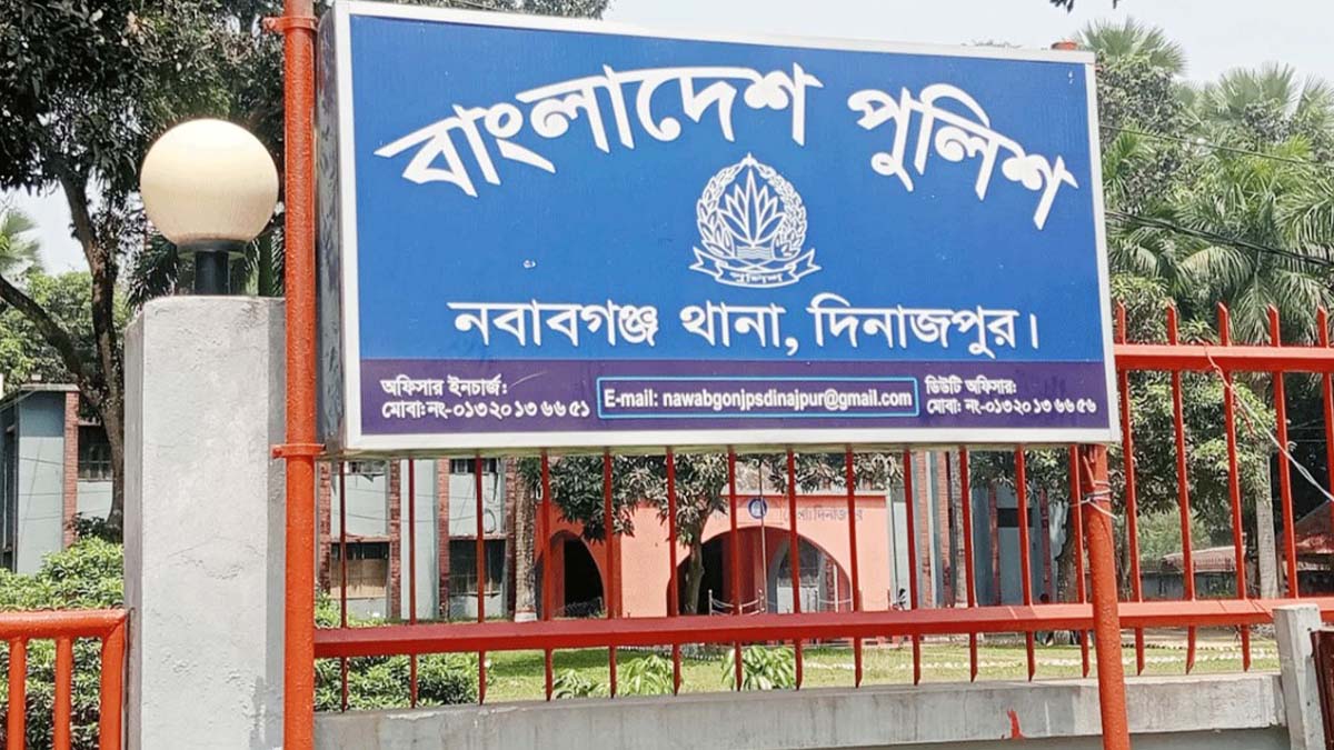 নবাবগঞ্জে বাসের ধাক্কায় মোটরসাইকেল আরোহী তরুণীর মৃত্যু