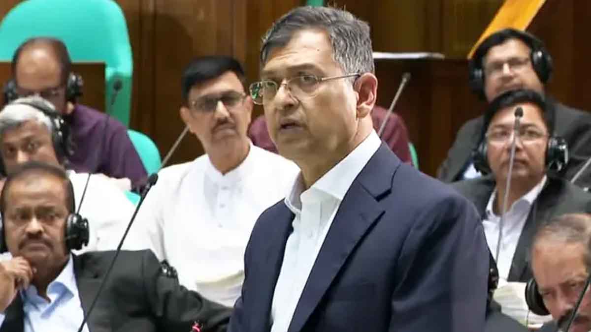 চট্টগ্রামে কলেজের ঘটনা সংসদে, তদন্তের আশ্বাস স্বরাষ্ট্রমন্ত্রীর