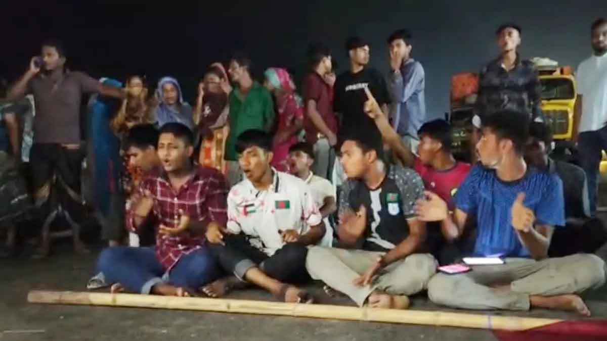 প্রবেশপত্র না পেয়ে পরীক্ষার্থীদের ঢাকা-রংপুর মহাসড়ক অবরোধ
