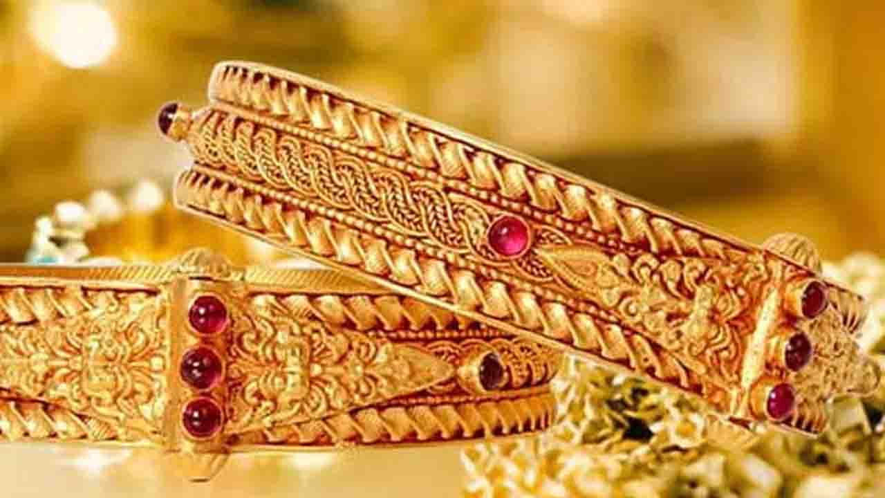 বিশ্ববাজারে বেড়েই চলছে স্বর্ণের দাম