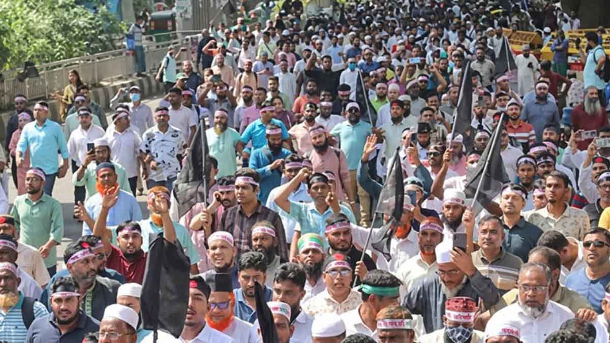 ঈদের দিন প্রধানমন্ত্রীর বাসভবন অভিমুখে পদযাত্রা করবেন শিক্ষকরা