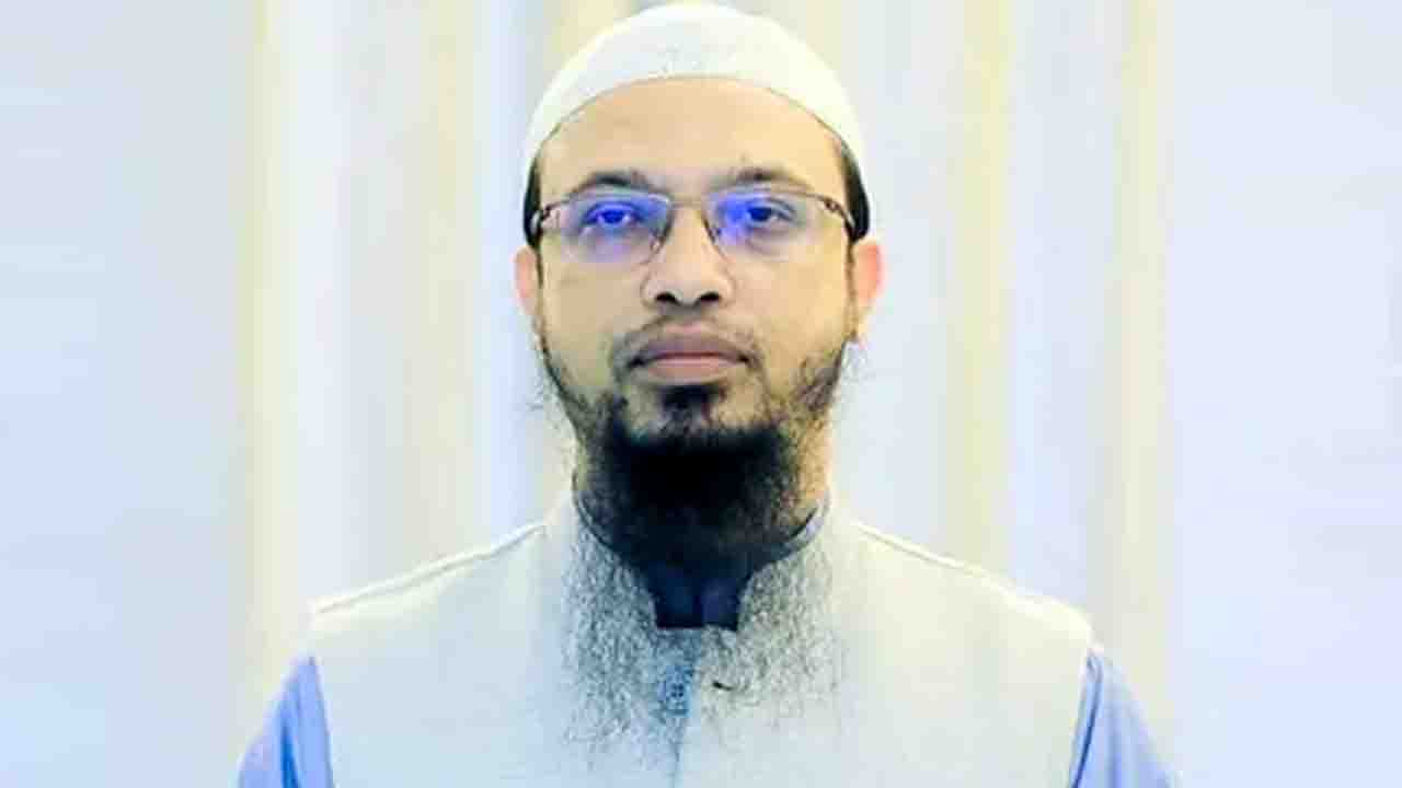 রিকশাচালকদের জন্য নতুন উদ্যোগ শায়খ আহমাদুল্লাহর