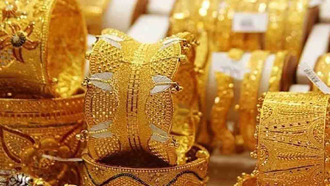 আজ দেশে সোনার ভরি কত? জানাল বাজুস