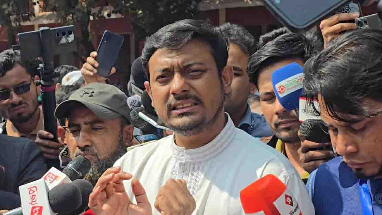 ৩ কেন্দ্রের ফলাফল: আব্বাসের আসনে হাড্ডাহাড্ডি লড়াই, এগিয়ে পাটওয়ারী