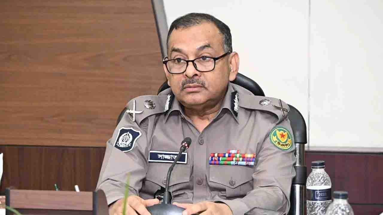 পুলিশ সুষ্ঠু ও গ্রহণযোগ্য নির্বাচন উপহার দিয়েছে: কমিশনার
