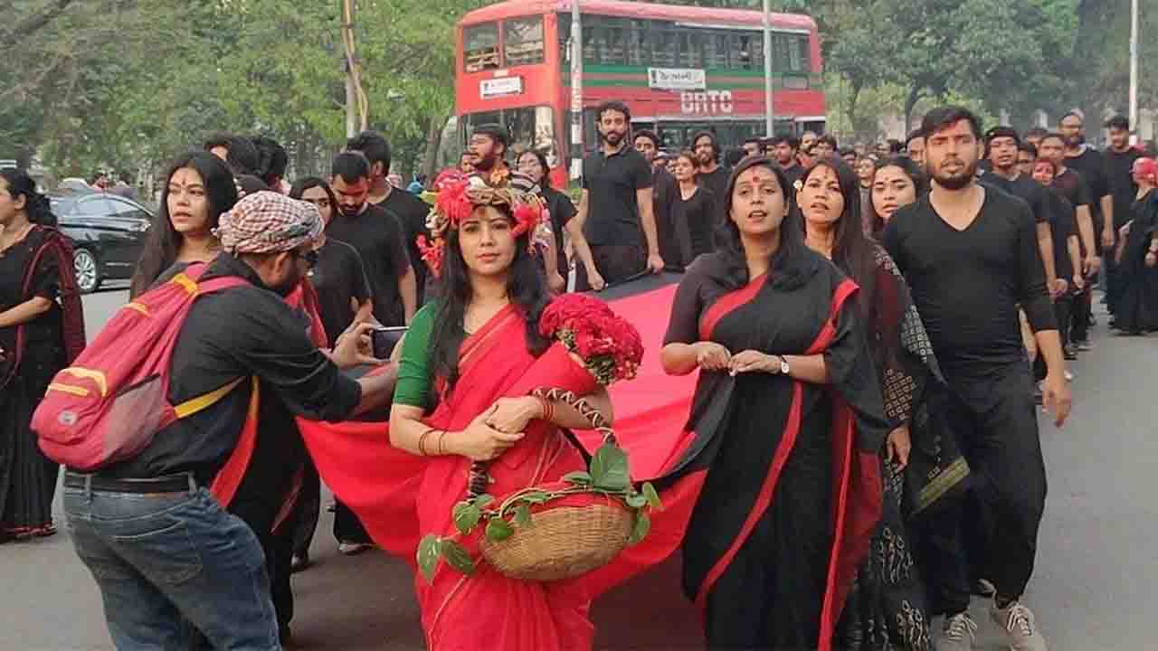 ২৫ মার্চ ও জুলাই ২০২৪ স্মরণে প্রাচ্যনাটের লালযাত্রা