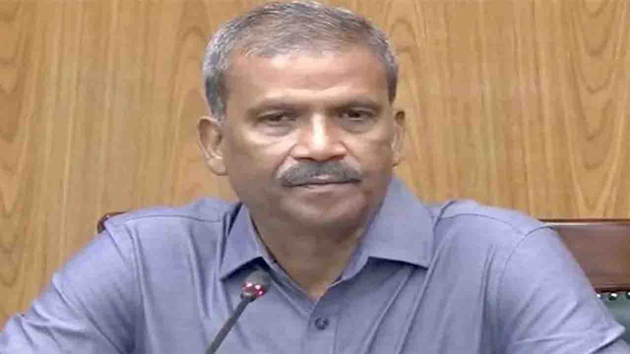 কেন নির্বাচনে নেই আওয়ামী লীগ, জানালেন আসিফ নজরুল