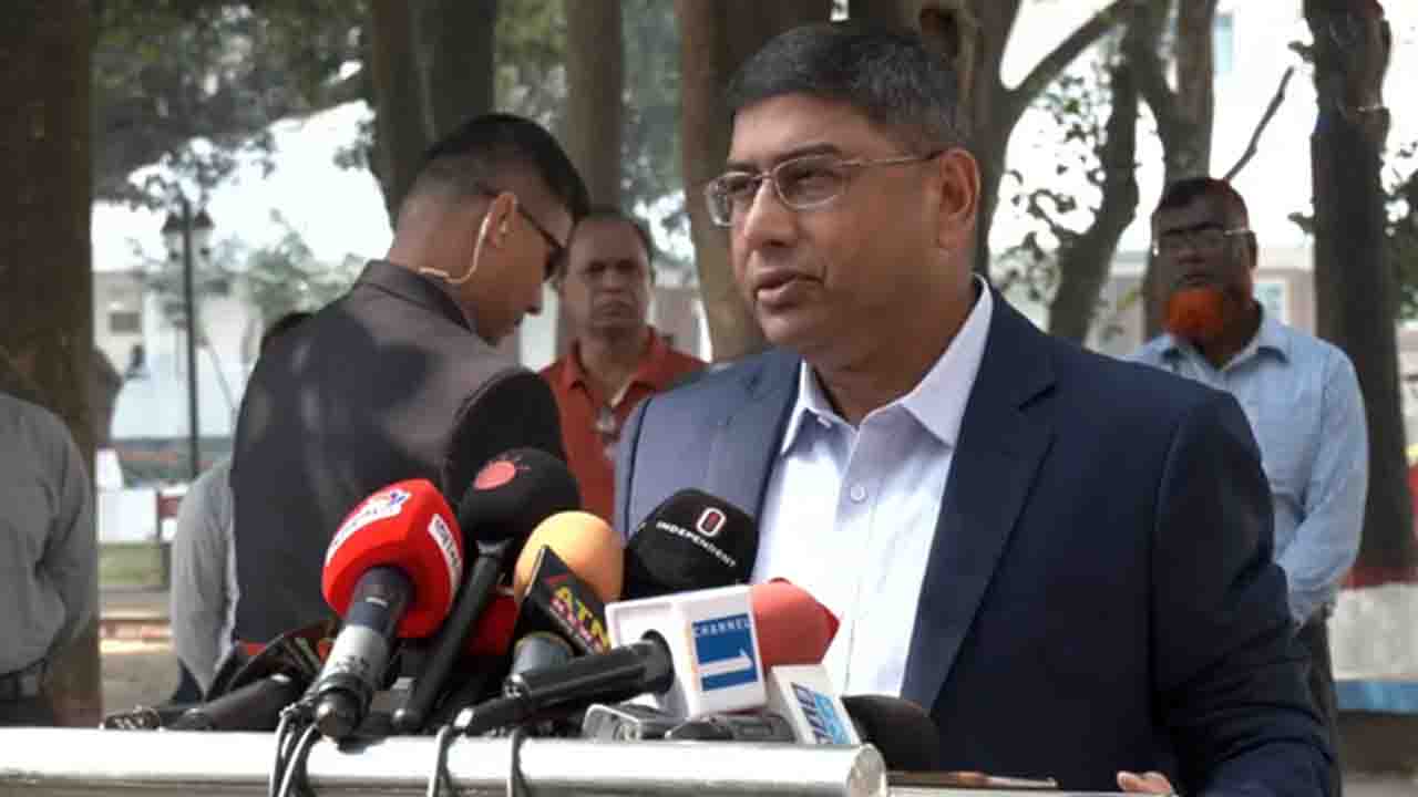 দেশবাসীকে নির্ভয়ে ভোট দেয়ার আহ্বান সেনাপ্রধানের