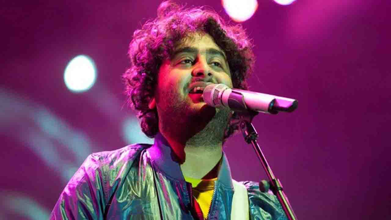 ভক্তদের উদ্দেশে বিশেষ বার্তা দিলেন অরিজিৎ সিং