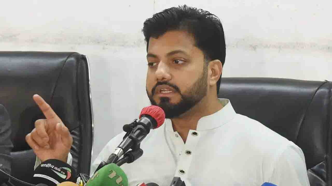সরকারি সহায়তায় দলীয় পরিচয় দেখা হবে না: ইশরাক