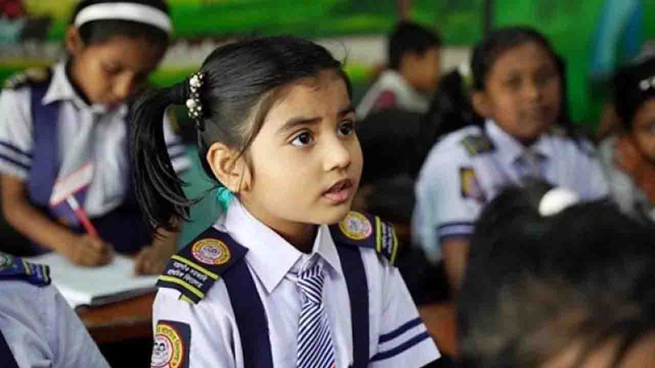 দীর্ঘ ছুটির পর আজ খুলছে দেশের সব শিক্ষাপ্রতিষ্ঠান