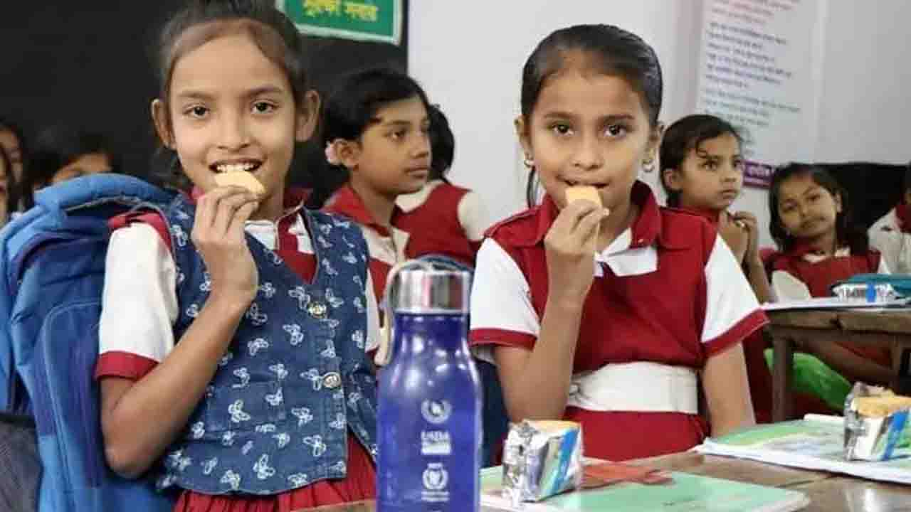 ‘মিড-ডে মিল’ পাবে ৩১ লাখ শিক্ষার্থী