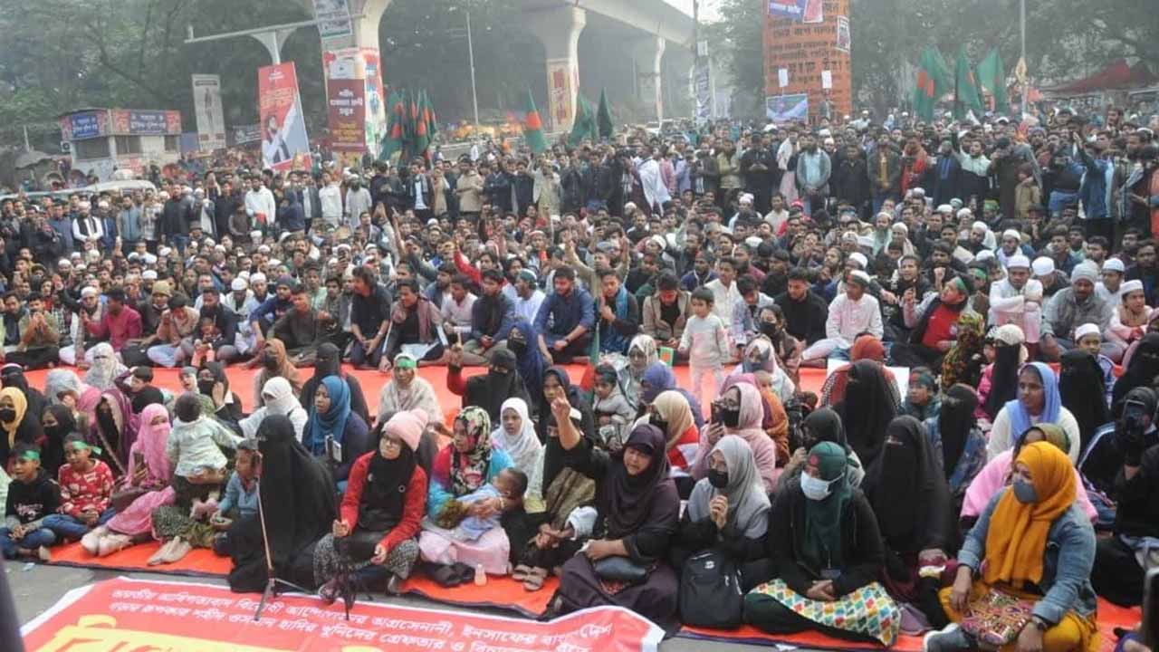 হাদি হত্যার বিচার না হওয়া পর্যন্ত রাজপথে থাকার ঘোষণা ইনকিলাব মঞ্চের