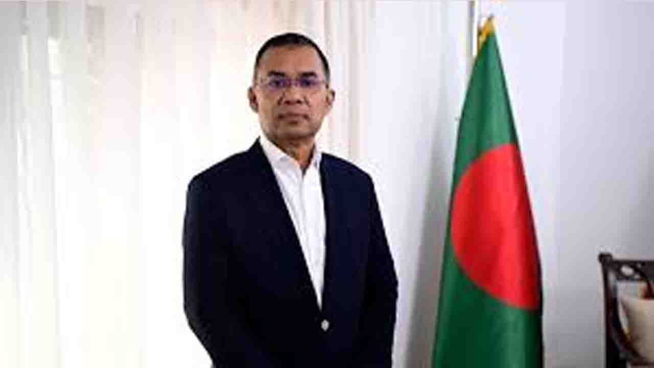 শপথ নিতে সংসদ ভবনের পথে তারেক রহমান