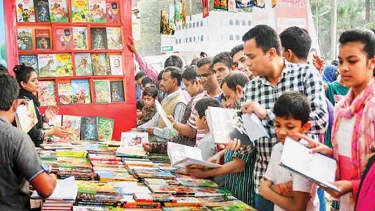 বইমেলায় বাংলা একাডেমির বিরুদ্ধে অব্যবস্থাপনার অভিযোগ