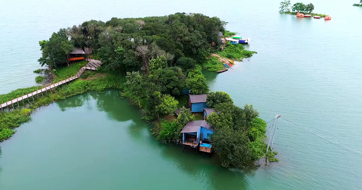 রাঙ্গামাটি ভ্রমণ ও বিলাসবহুল দ্বীপ রিসোর্টের বাস্তব অভিজ্ঞতা