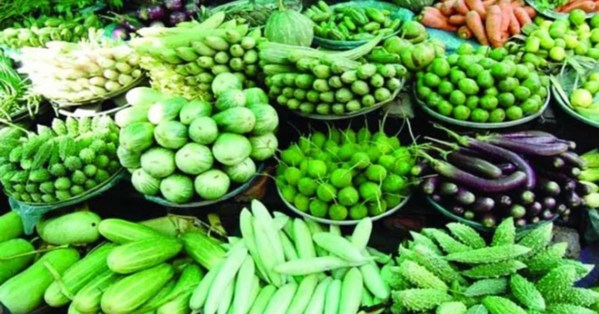বাজারে নিত্যপণ্যের দামের ঊর্ধ্বগতিতে দিশেহারা সাধারণ মানুষ