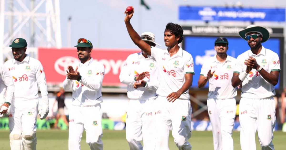 প্রথম দিনেই অস্ট্রেলিয়াকে গুঁড়িয়ে দিল বাংলাদেশের পেসাররা