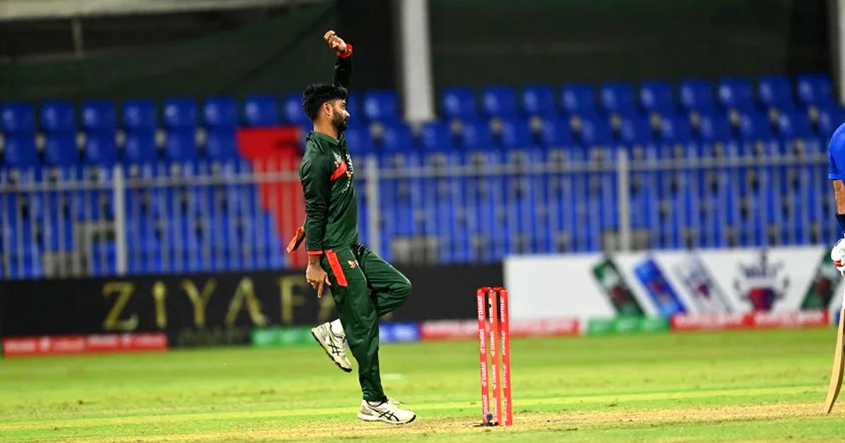 অভিষেকের পরই বোলিং অ্যাকশন নিয়ে বিপাকে আলিস