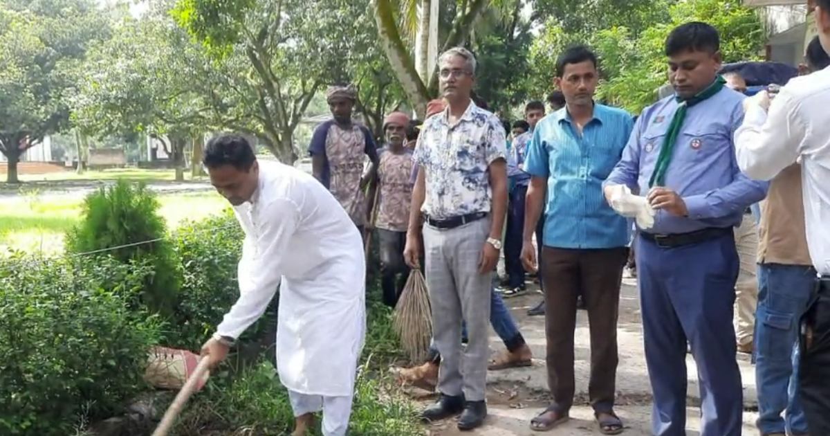হিলিতে ডেঙ্গু প্রতিরোধ ও পরিচ্ছন্নতা কর্মসূচি শুরু