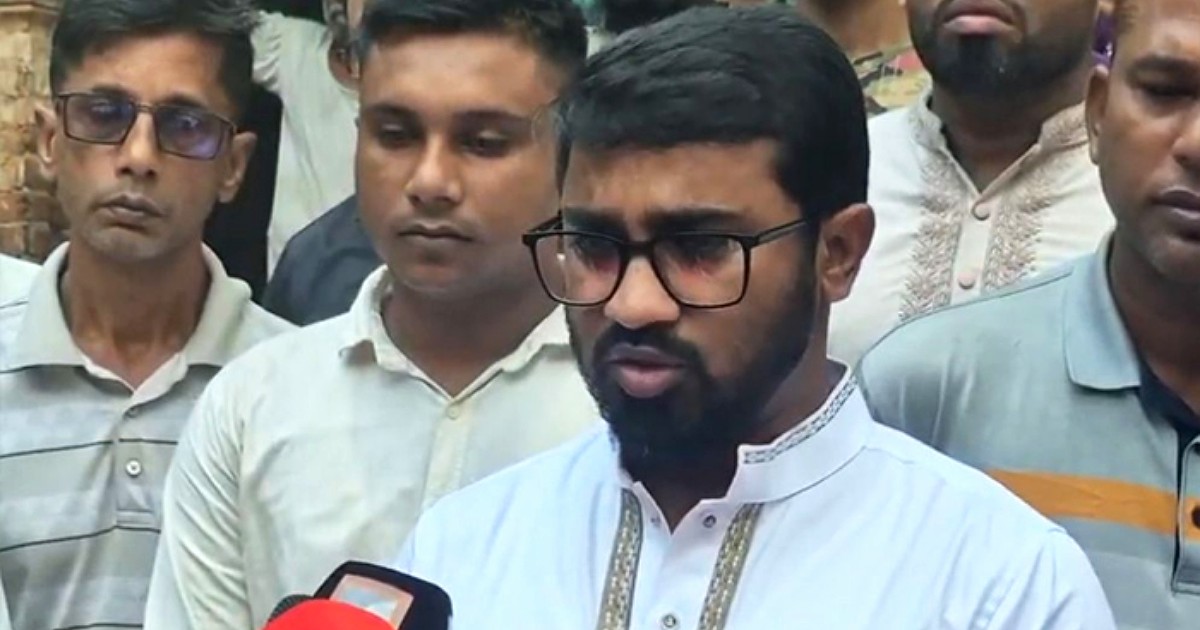 গণঅভ্যুত্থানের সঙ্গে প্রথম বেইমানি করেছেন জামায়াত আমির: রাশেদ খান