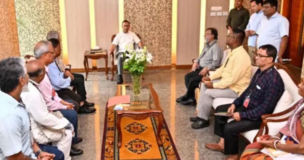 প্রধানমন্ত্রী তারেক রহমানের সাথে সাক্ষাৎ করে সন্তোষ জানালেন হিন্দু নেতারা