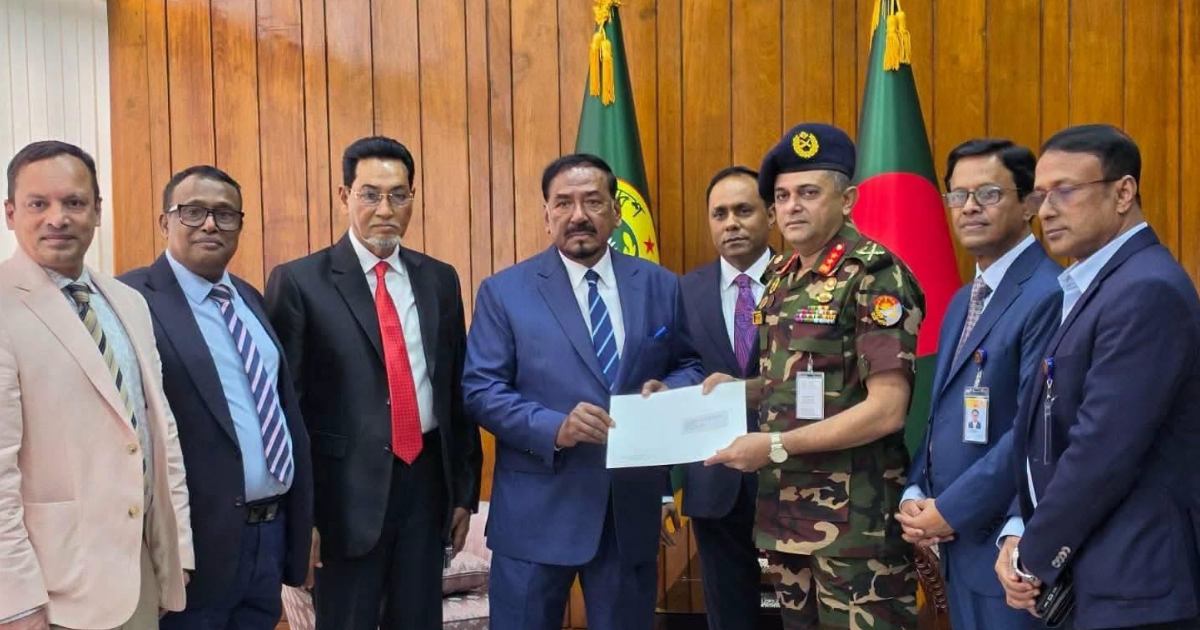 রাষ্ট্রপতির দায়িত্ব নিলেন স্পিকার হাফিজ উদ্দিন