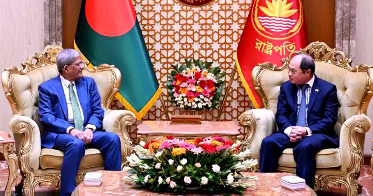 ভিয়েতনামের ভিসা সহজ করার আহ্বান জানালেন রাষ্ট্রপতি