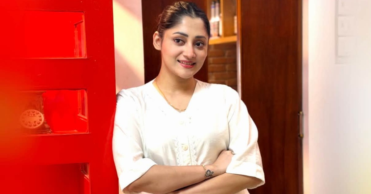 ডায়ালিং ইনটু নস্টালজিয়া স্মৃতির পাতায় পূজা চেরি