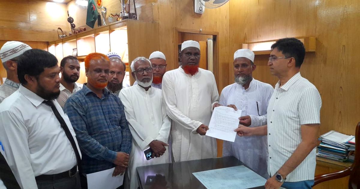 ১১ দফা দাবিতে নীলফামারীতে জেলা প্রশাসকের মাধ্যমে প্রধানমন্ত্রীর স্মারকলিপি
