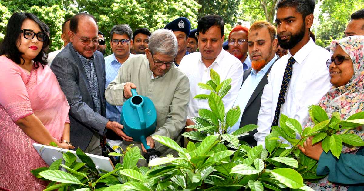 সবুজ প্রযুক্তি ও গবেষণার মাধ্যমে গ্রামীণ উন্নয়ন নিশ্চিত করতে হবে