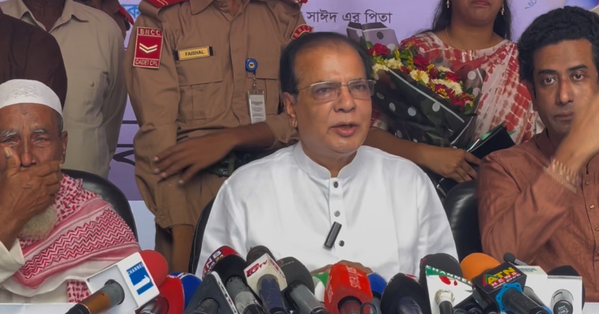 সংবিধান সংশোধন হবে জুলাই সনদ অনুযায়ী: রংপুরে ত্রাণমন্ত্রী দুলু