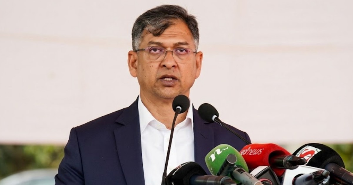 মাদকদ্রব্য নিয়ন্ত্রণ কর্মকর্তাদের পিস্তল দেওয়া হবে: স্বরাষ্ট্রমন্ত্রী