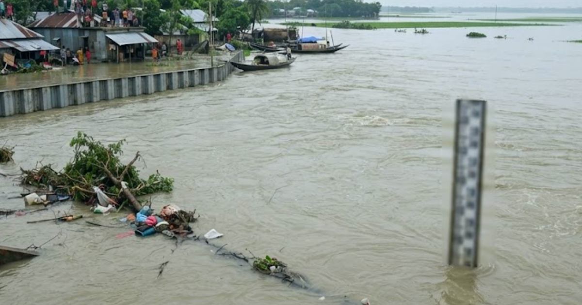 বিপৎসীমার ১৩ সেন্টিমিটার ওপর দিয়ে প্রবাহিত হচ্ছে তিস্তার পানি